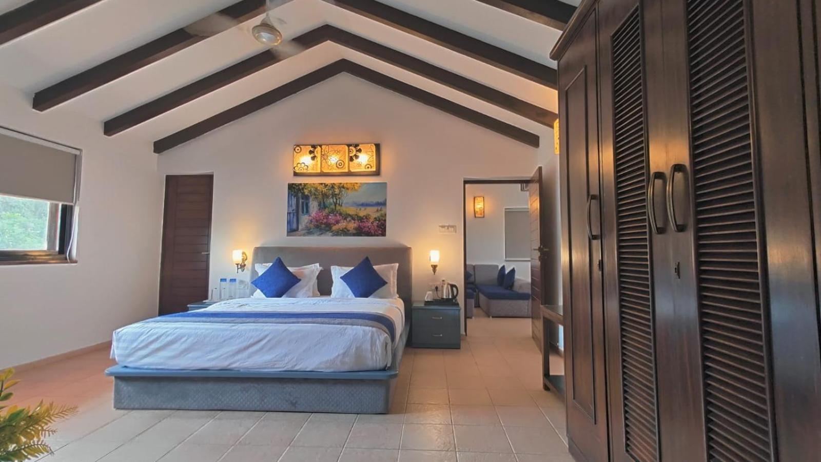 La Sunila Suites & Villas By Wsi, Baga Arpora Exteriör bild