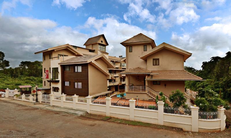 La Sunila Suites & Villas By Wsi, Baga Arpora Exteriör bild