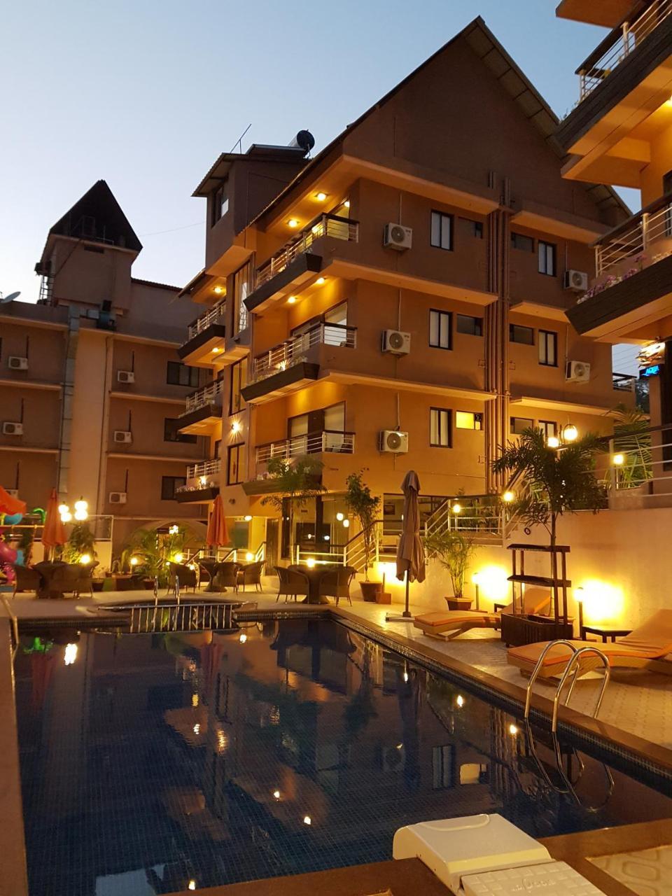 La Sunila Suites & Villas By Wsi, Baga Arpora Exteriör bild